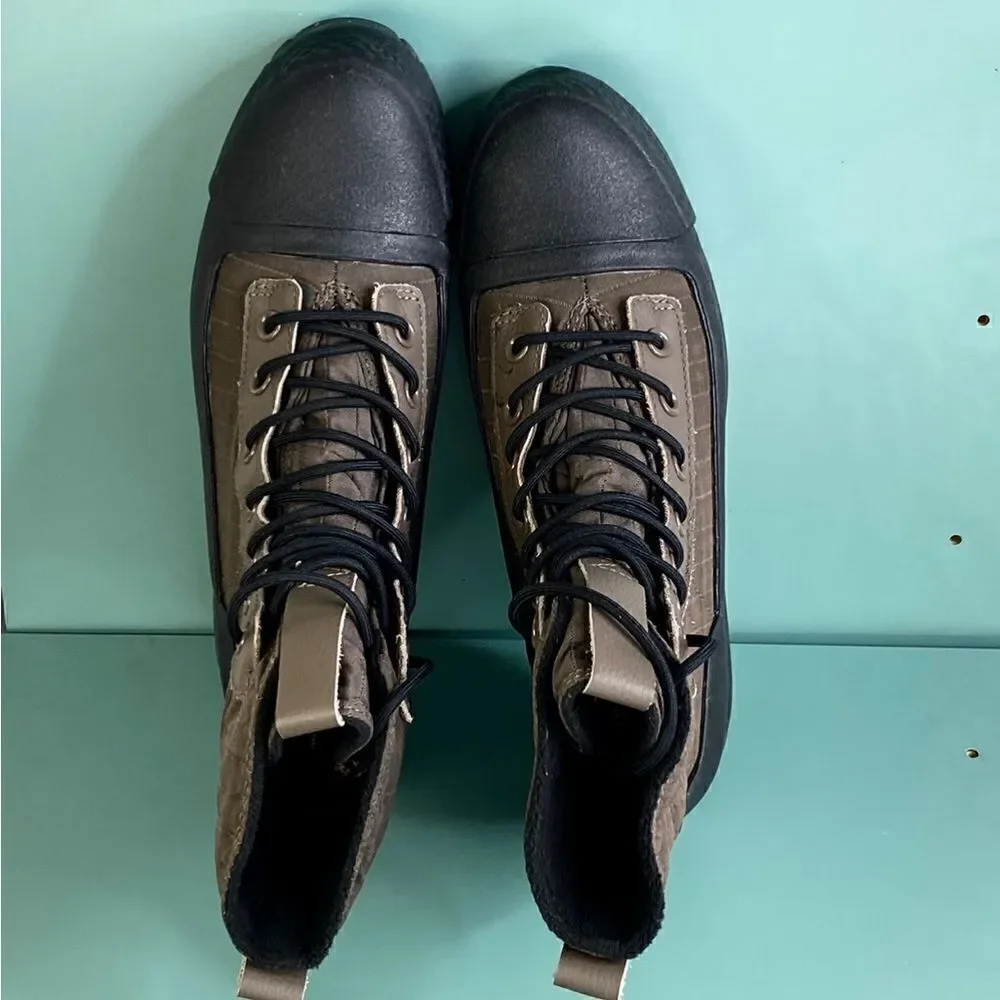 Converse Chuck Taylor All Star Lugged 2.0 Cc X Hi Mens Boots size 7 (womens 9)